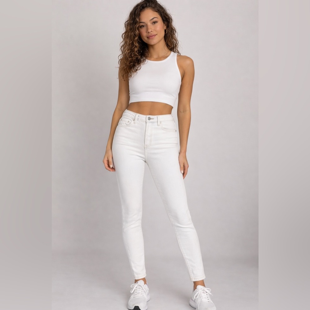 True Religion White wash Mid Rise Jennie Curvy Skinny Jeans size 32 waist